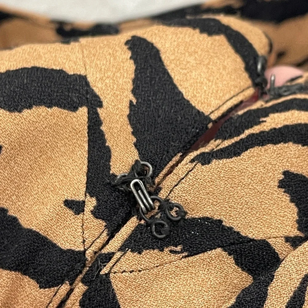 Reformation Dallas Top in Rajah Size 4 Zebra Tiger Stripe Print Animal Print